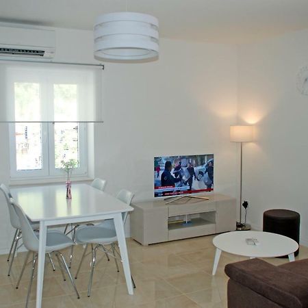 Apartment Bilo Omiš Dış mekan fotoğraf