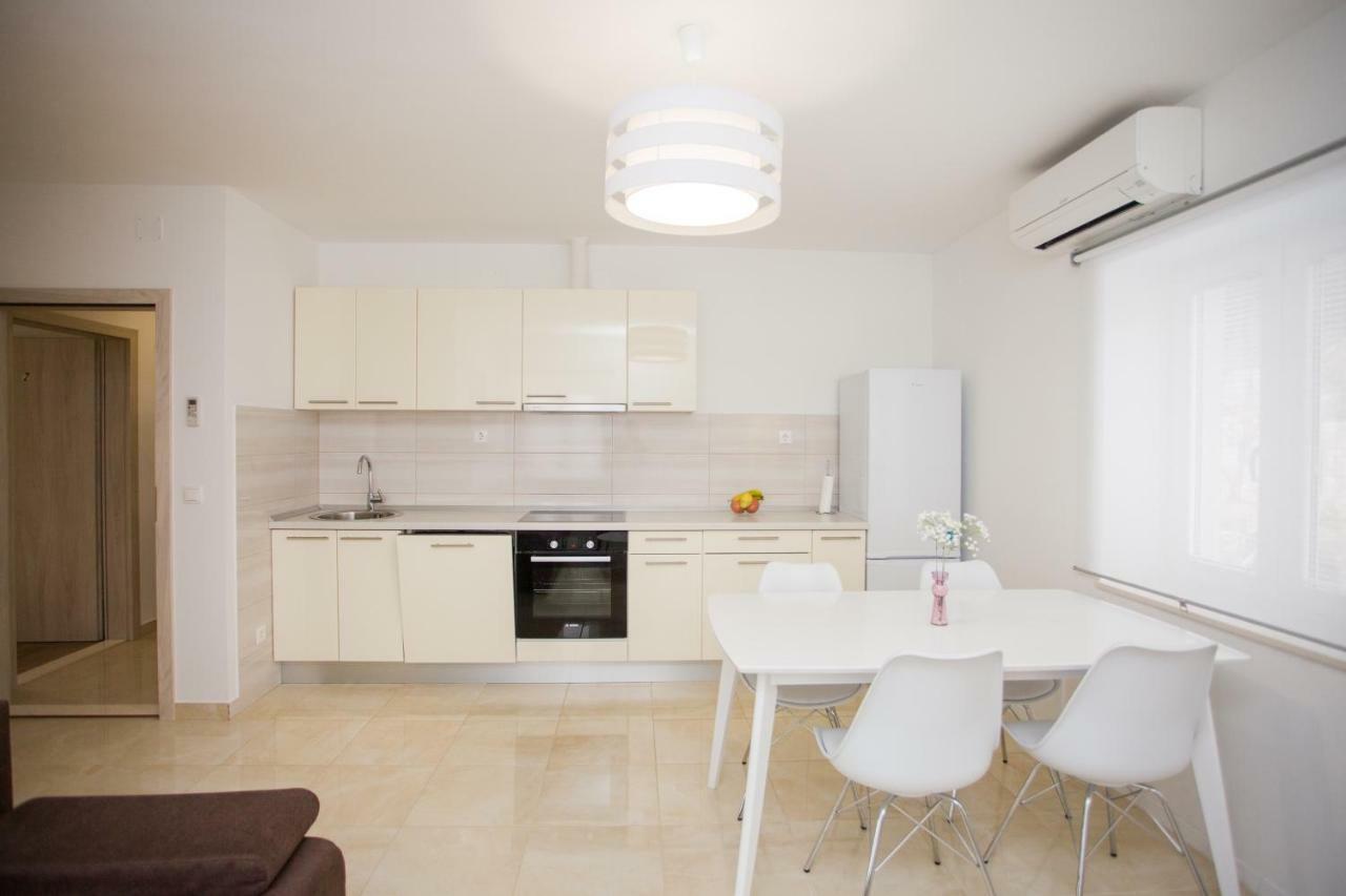 Apartment Bilo Omiš Dış mekan fotoğraf